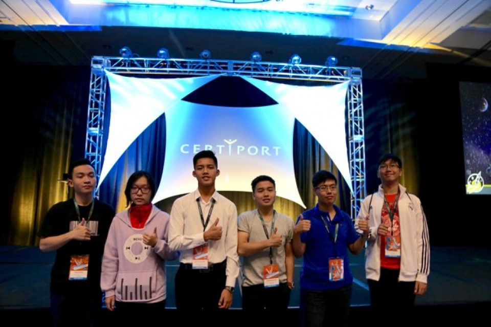 Đội tuyển Việt Nam "bội thu" tại vòng Chung kết MOSWC 2016 doi tuyen viet nam boi thu tai vong chung ket moswc 2016