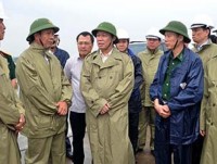 xuat hien con bao manh gan bien dong