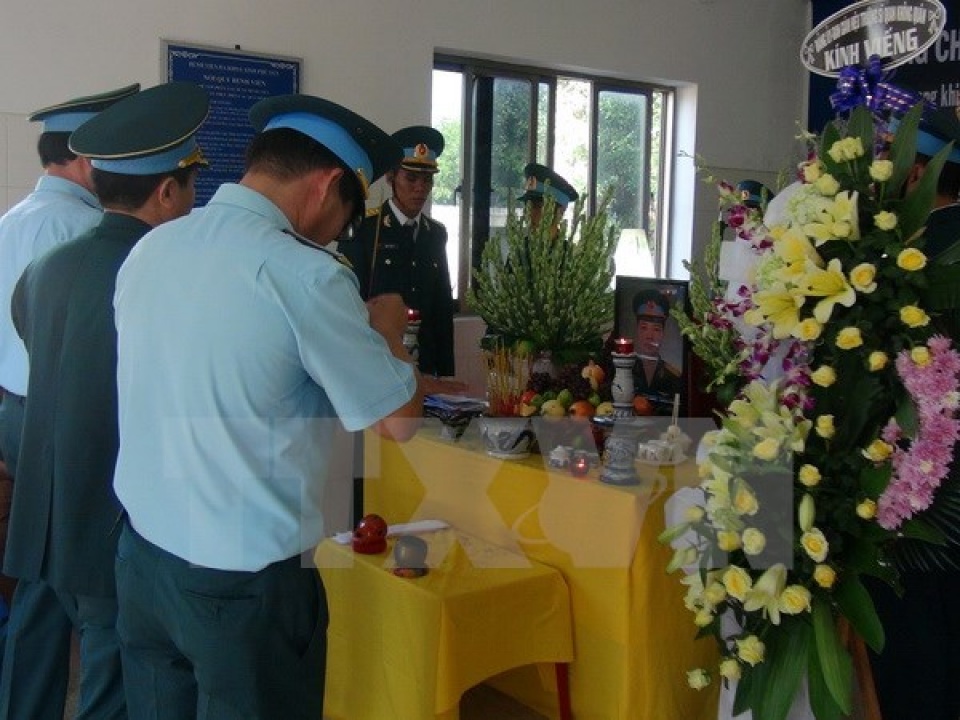 hoc vien phi cong pham duc trung duoc phong ham thieu uy
