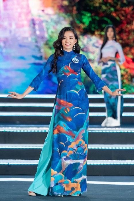 bo suu tap ao dai giup luong thuy linh dang quang hoa hau co gi dac biet