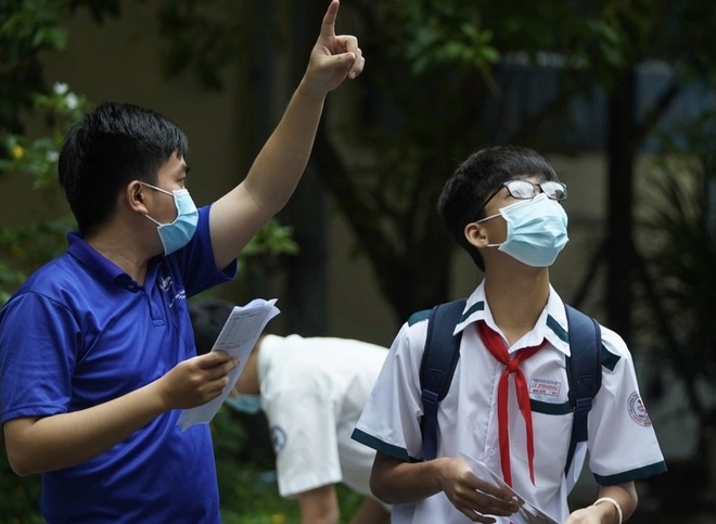 2 thí sinh có điểm xét tuyển vào lớp 10 cao nhất TP. Hồ Chí Minh là 30,1 điểm 2 thí sinh có điểm xét tuyển vào lớp 10 cao nhất TP. Hồ Chí Minh là 30,1 điểm