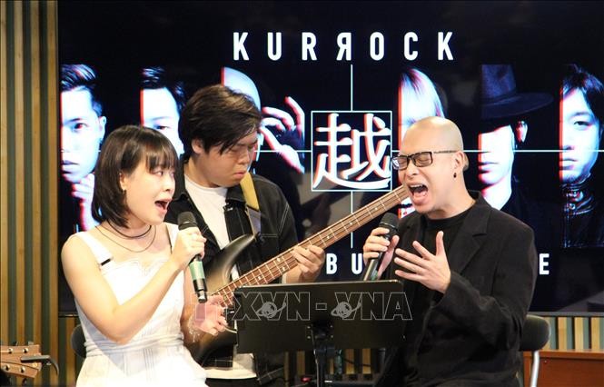 Ban nhạc rock đầu tiên của người Việt ở Nhật Bản ra mắt MV