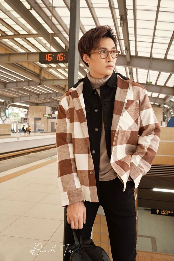 Sao Việt: Đình Tú khoe ảnh điển trai, Hương Giang cảm thấy an nhiên, Lương Thế Thành 'tình bể bình' bên bà xã xinh đẹp