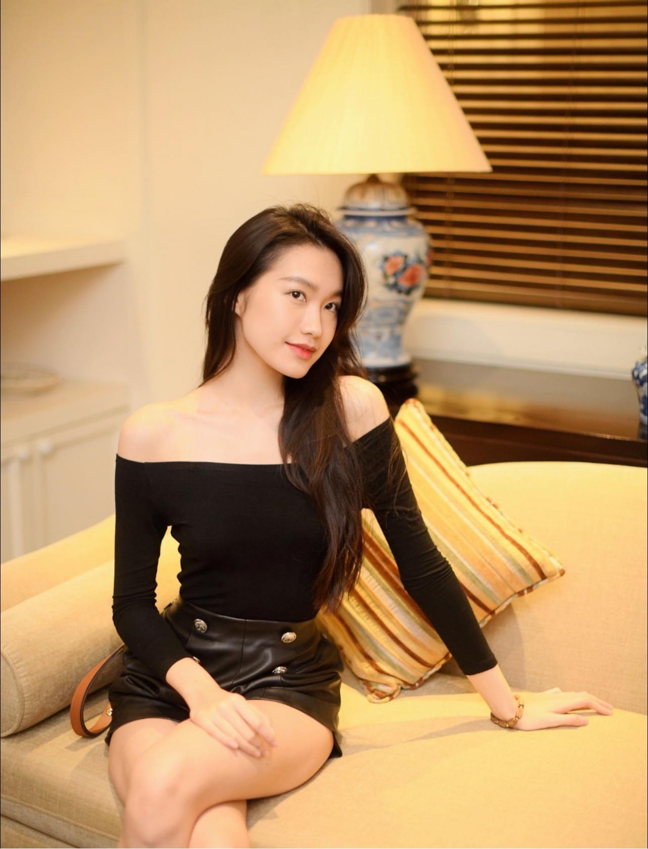 Nhan sắc Doãn Hải My 'đốn tim' người hâm mộ