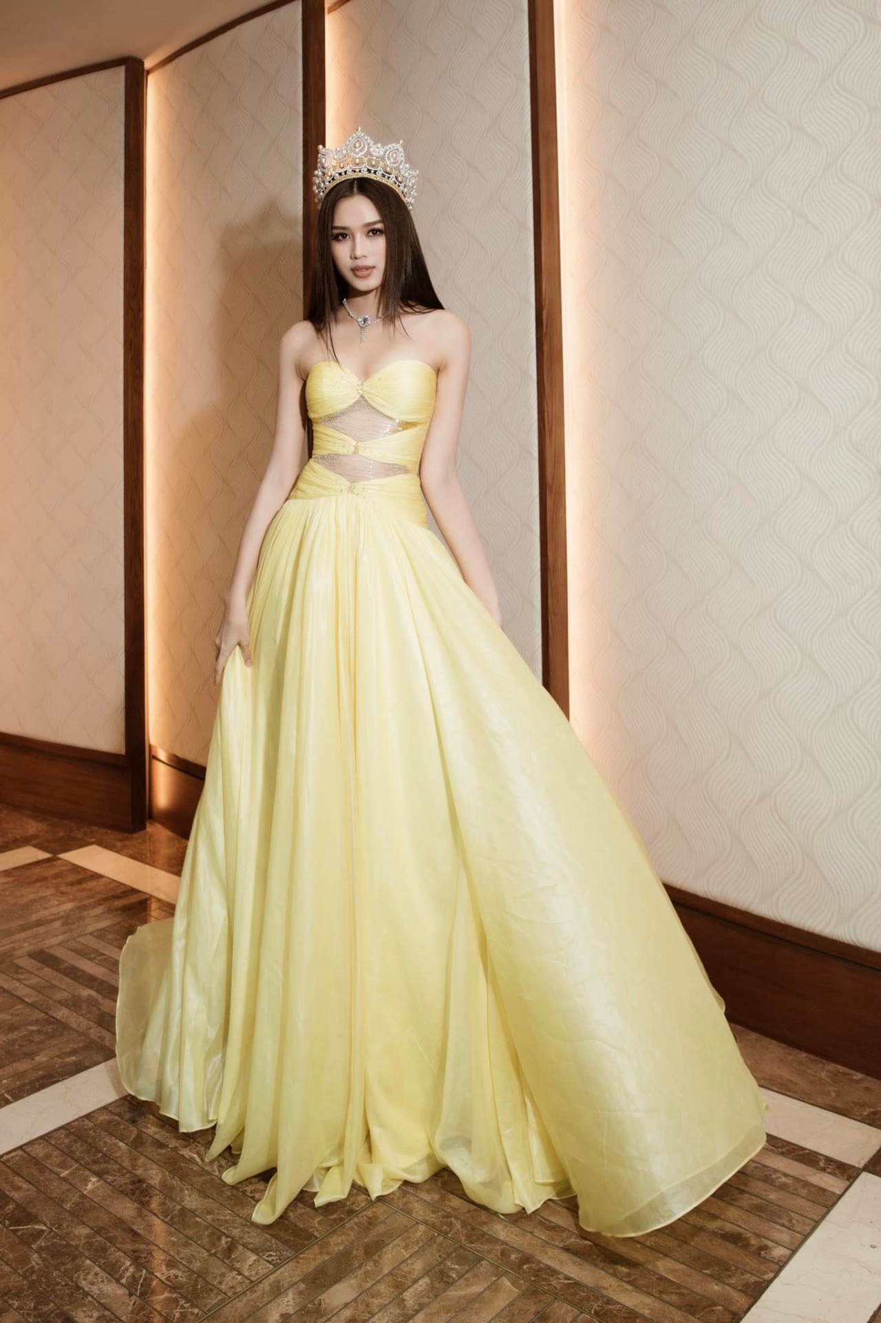 Hoa hậu Đỗ Thị Hà