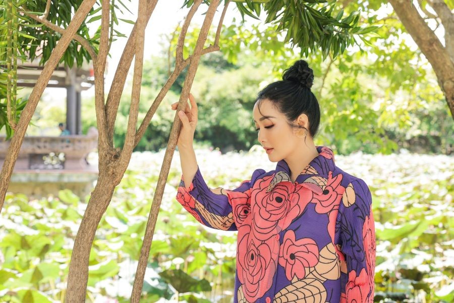 Sao Việt: Quỳnh Kool gây thương nhớ với phong cách trẻ trung Sao Việt: Quỳnh Kool gây thương nhớ với phong cách trẻ trung