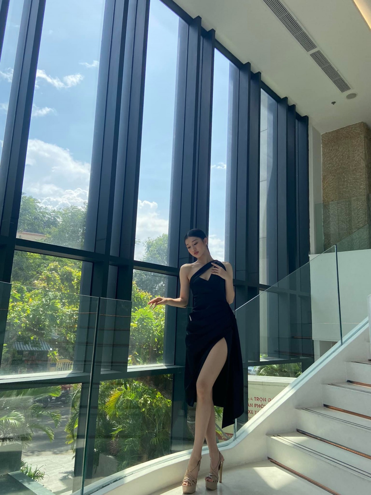 Vẻ đẹp đời thường của Á hậu Phương Nhi