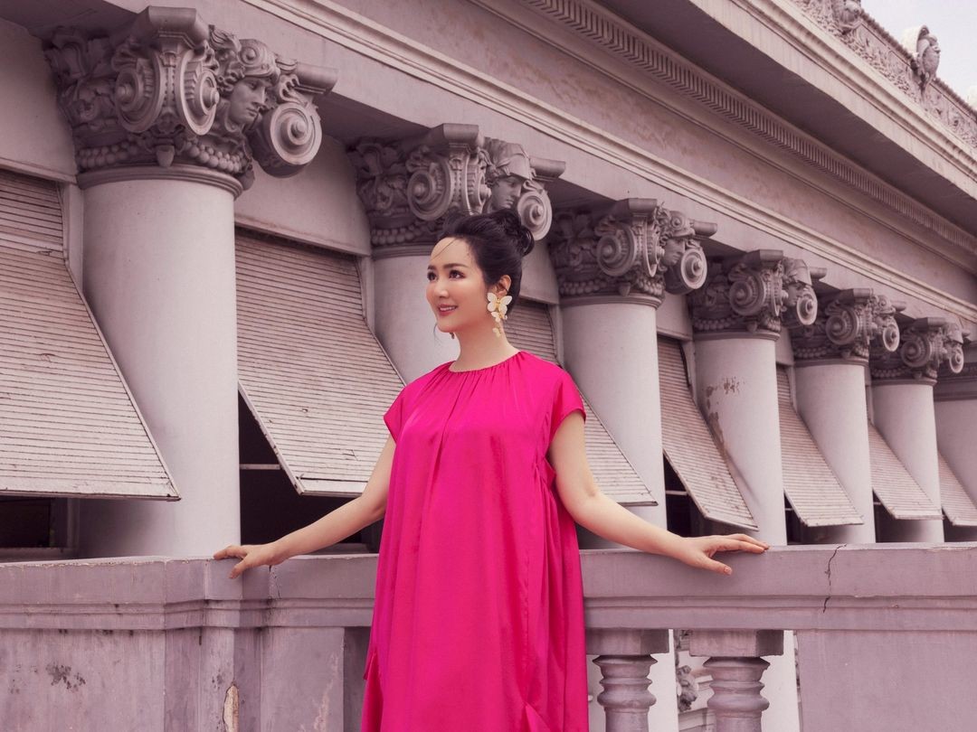 Hoa hậu Đền Hùng Giáng My ngọt ngào với màu hồng nữ tính Hoa hậu Đền Hùng Giáng My ngọt ngào với màu hồng nữ tính