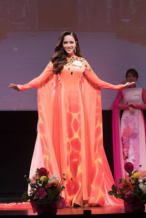 dai su ao dai le bao tuyen xuat sac dang quang hoa hau dai su du lich chau a 2019