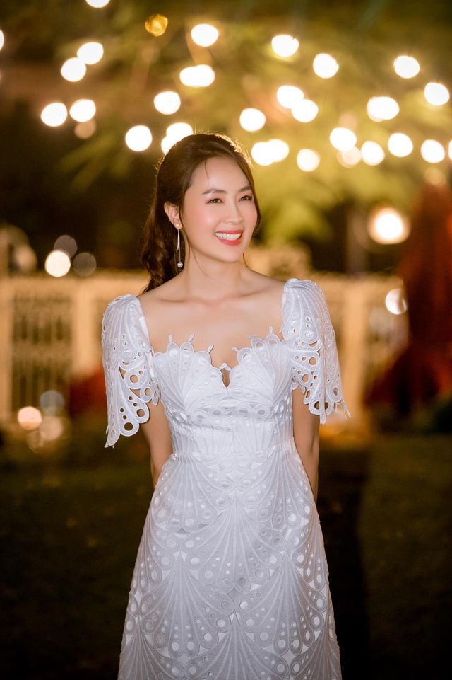 cung ngam lai dien vien nu an tuong hong diem tai vtv awards 2020