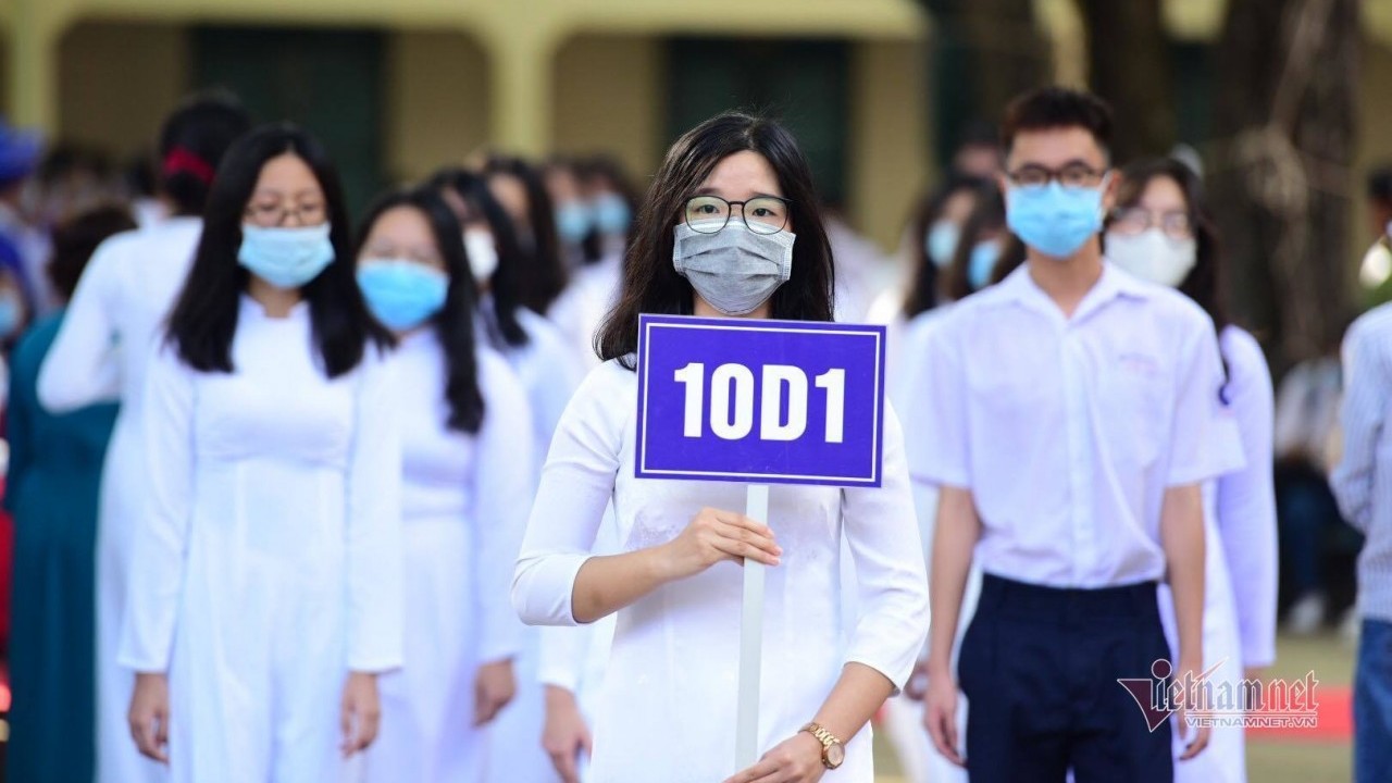 covid19 sang 1810 so ca tu vong giam manh thu tuong de cap giai phap mo cua truong hoc huong dan moi nhat ve di lai va yeu cau xet nghiem