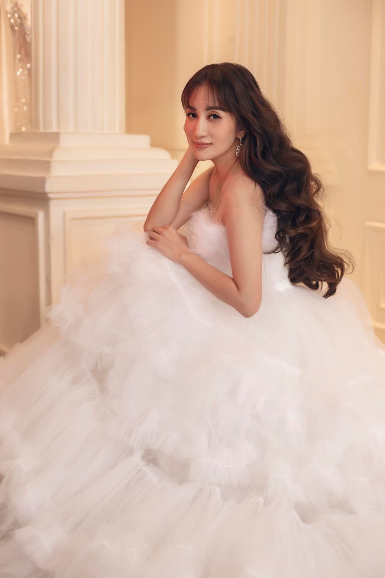 Khánh Thi Khánh Thi