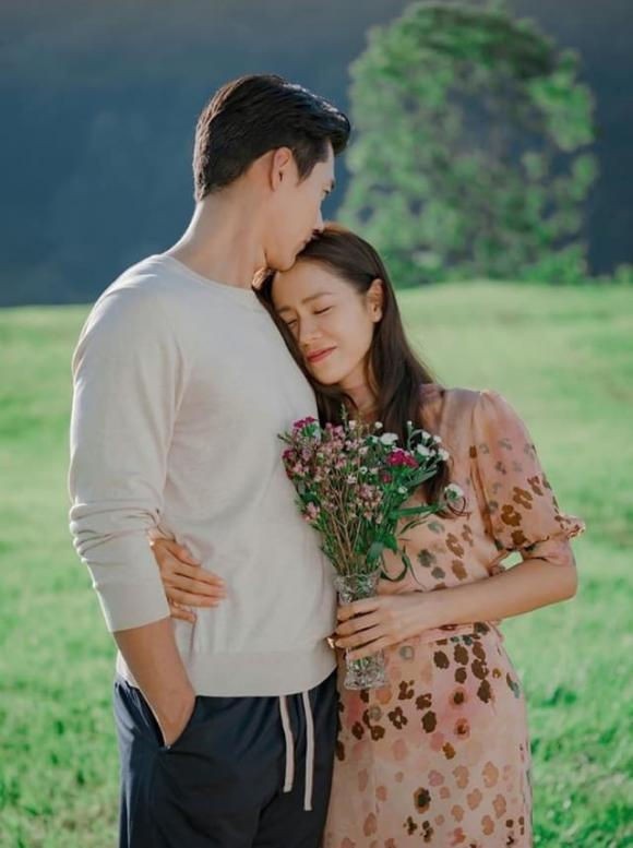 Hyun Bin thừa nhận ngày càng giống… bà xã Son Ye Jin Hyun Bin thừa nhận ngày càng giống… bà xã Son Ye Jin