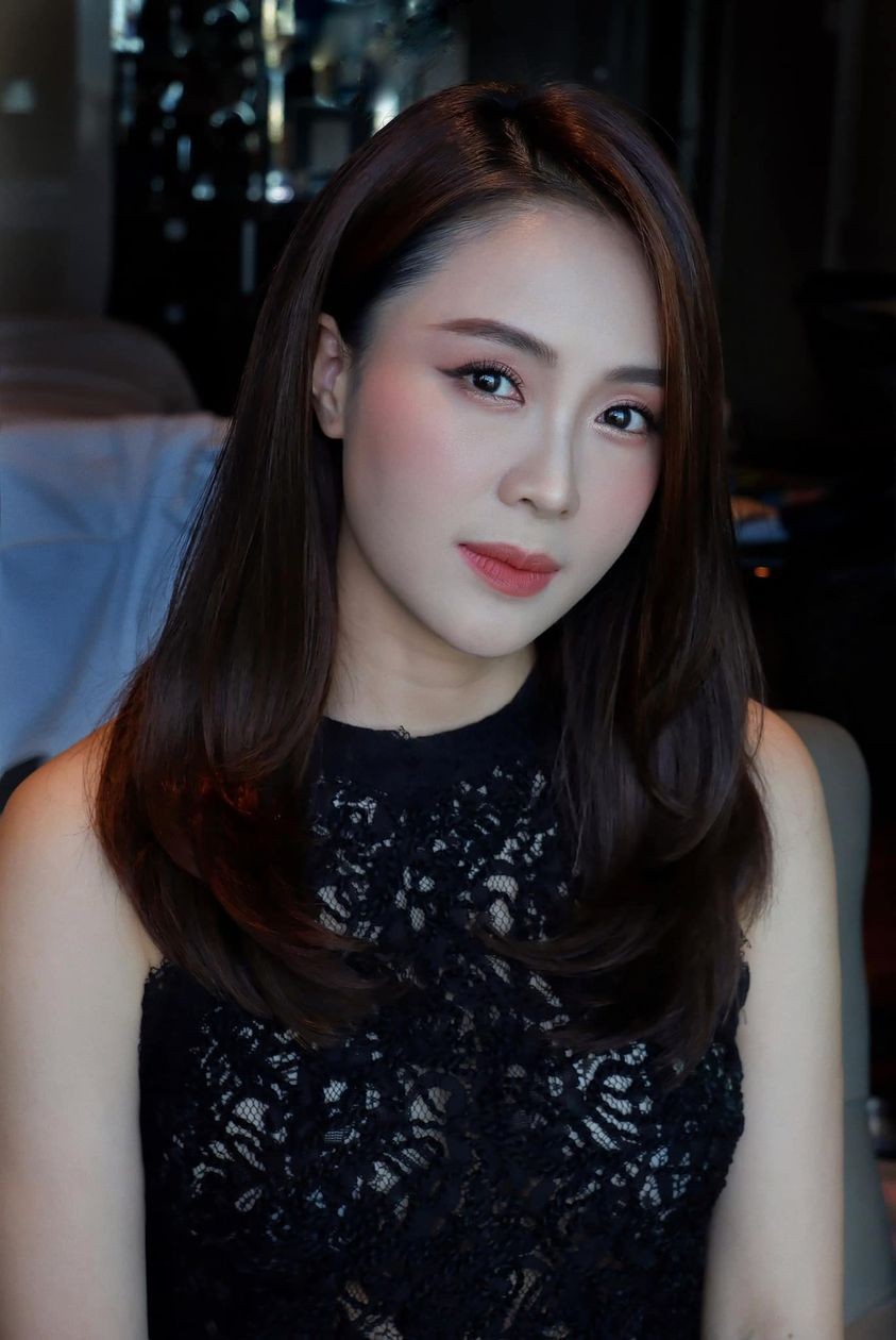 Sao Việt: Hồng Diễm đẹp dịu dàng