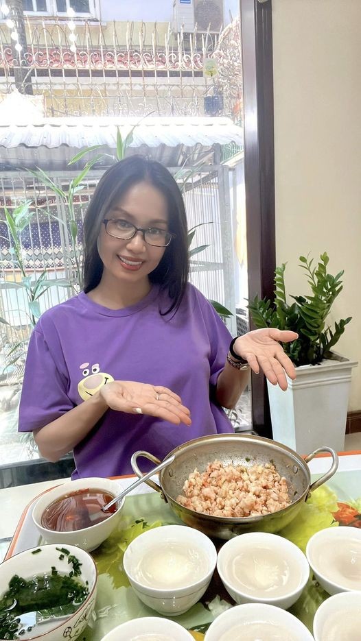 Sao Việt: Hồng Diễm đẹp dịu dàng