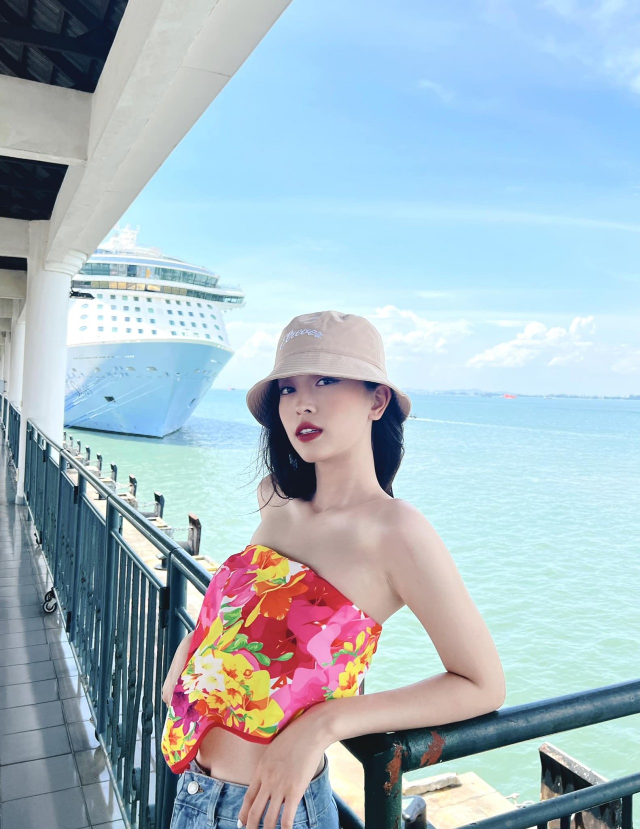 Ngắm nhan sắc Á hậu Phương Nga