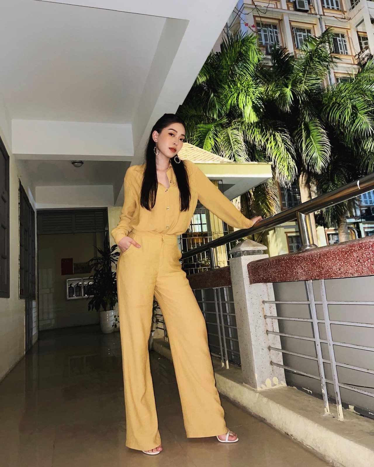 Ngắm nhan sắc Á hậu Phương Nga