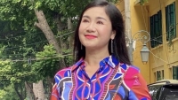 Sao Việt: NSND Thu Hà dịu dàng xuống phố, Trương Ngọc Ánh tự tin, quyền lực