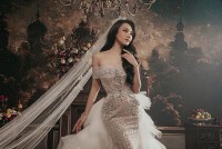 Hoa hậu Mai Phương, Thuỳ Tiên và nhiều sao Việt khoe chân dài, eo thon với đầm dạ hội