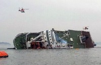 Chìm tàu ngoài khơi Philippines, 10 thủy thủ mất tích
