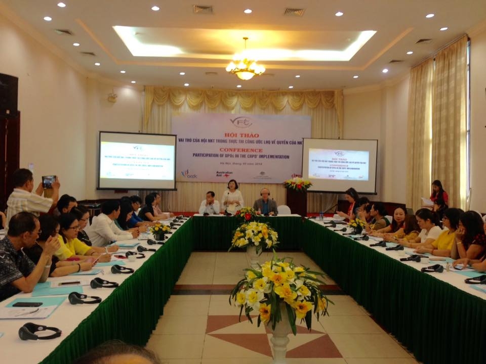 canh cua de nguoi khuyet tat tiep can duoc voi cong dong