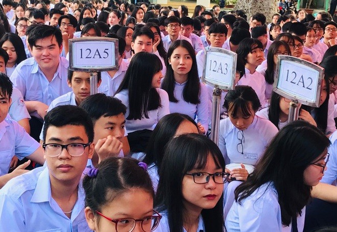 TP. Hồ Chí Minh: Học sinh cuối cấp có thể đi học vào tháng 12