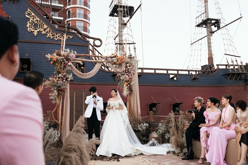 Khoảnh khắc hạnh phúc trong đám cưới Anh Tú - Diệu Nhi