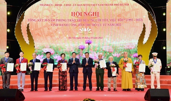 Vinh danh 10 Công dân Thủ đô ưu tú năm 2022