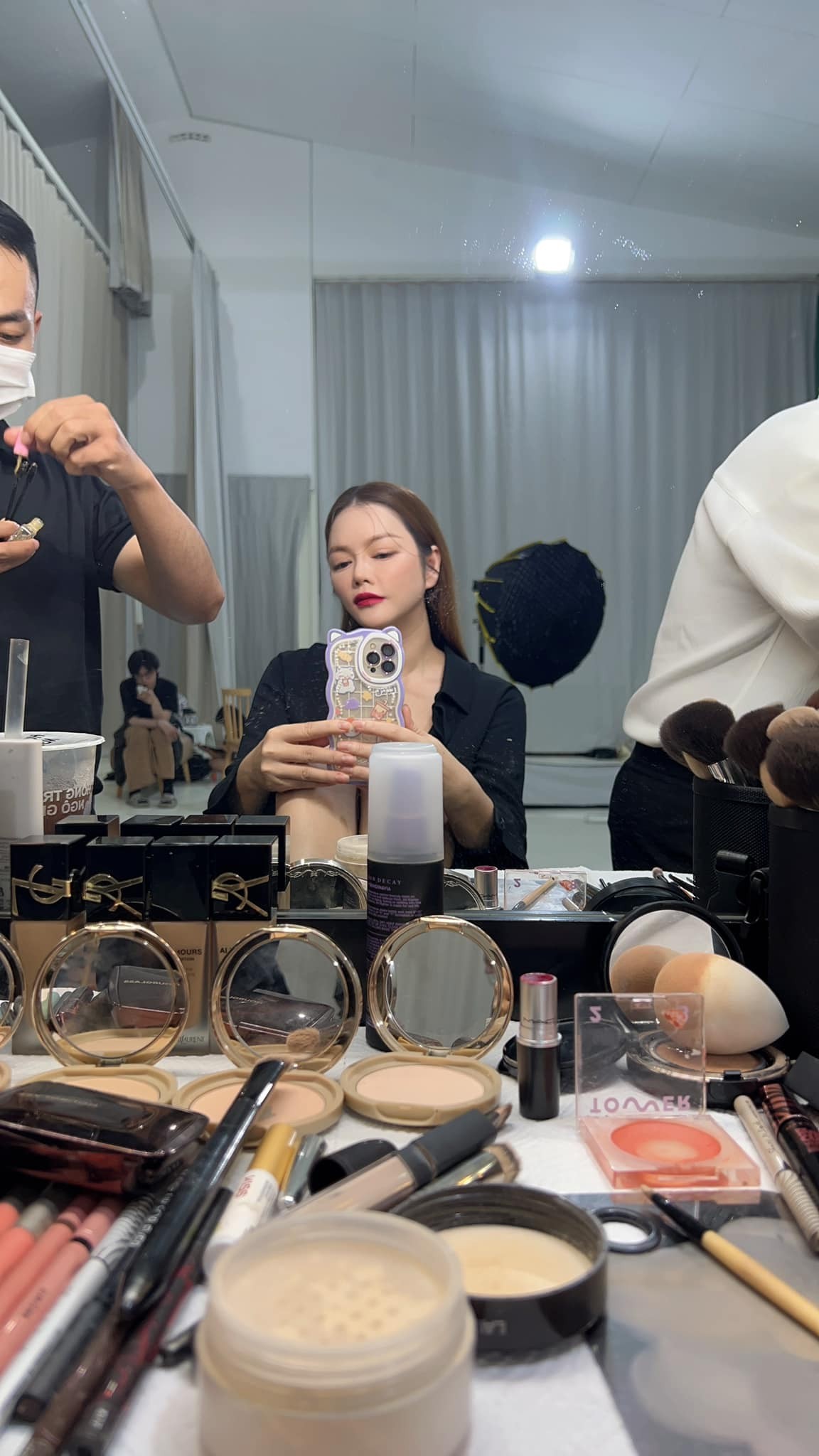 Sao Việt: Hoa hậu Giáng My cuốn hút, dịu dàng; BTV Hoài Anh gợi cảm