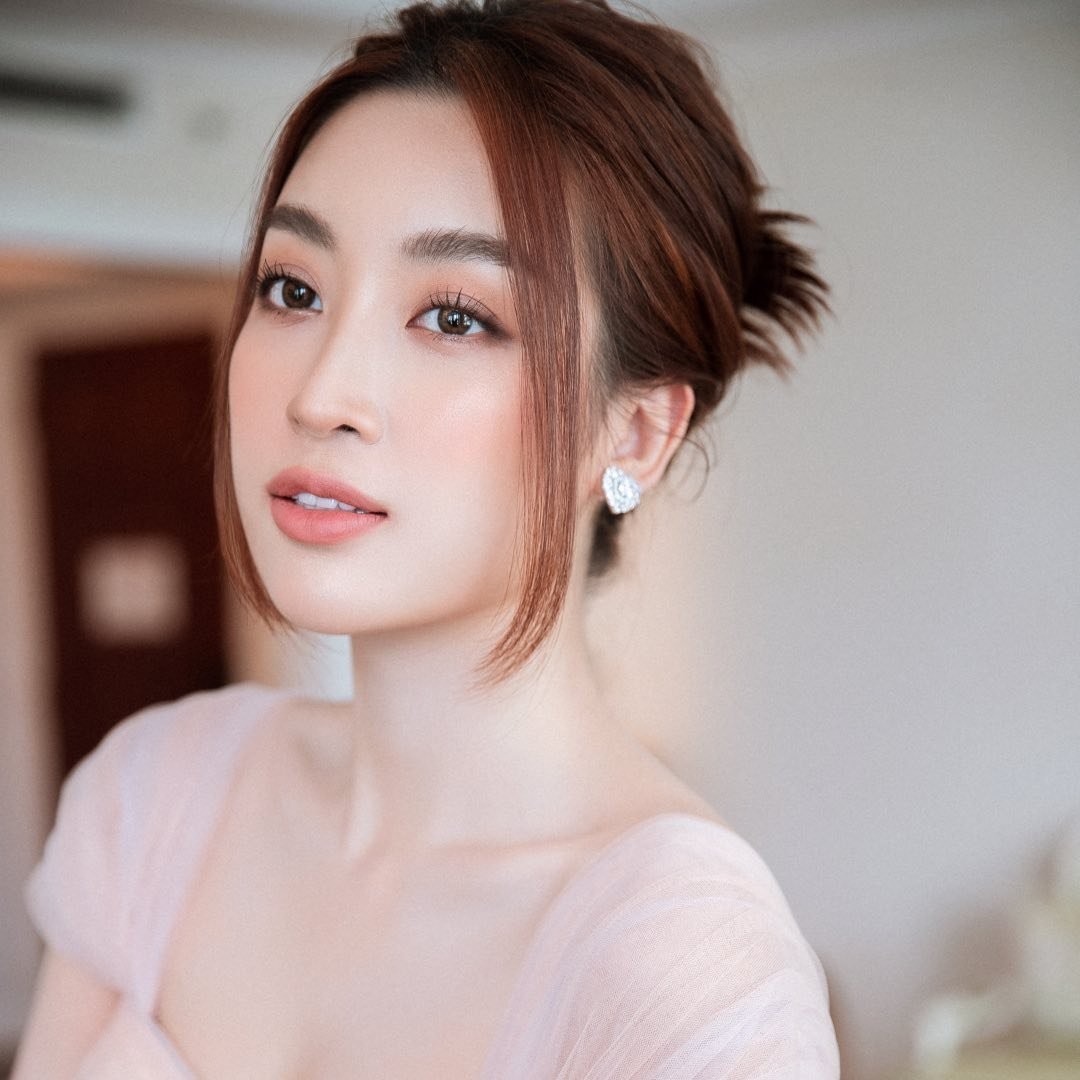 Ngắm nhan sắc Hoa hậu Đỗ Mỹ Linh