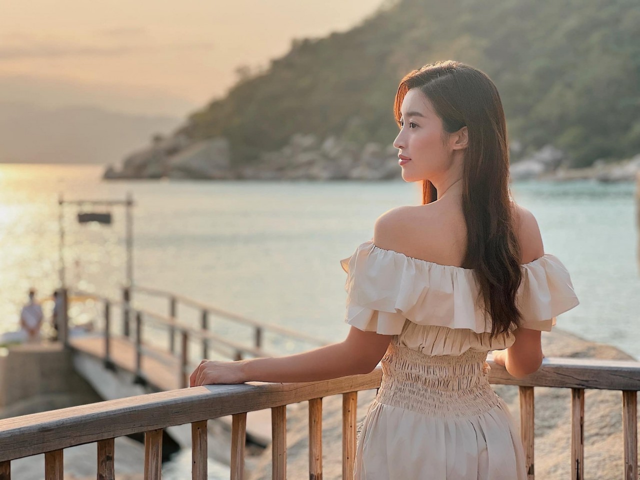 Ngắm nhan sắc Hoa hậu Đỗ Mỹ Linh