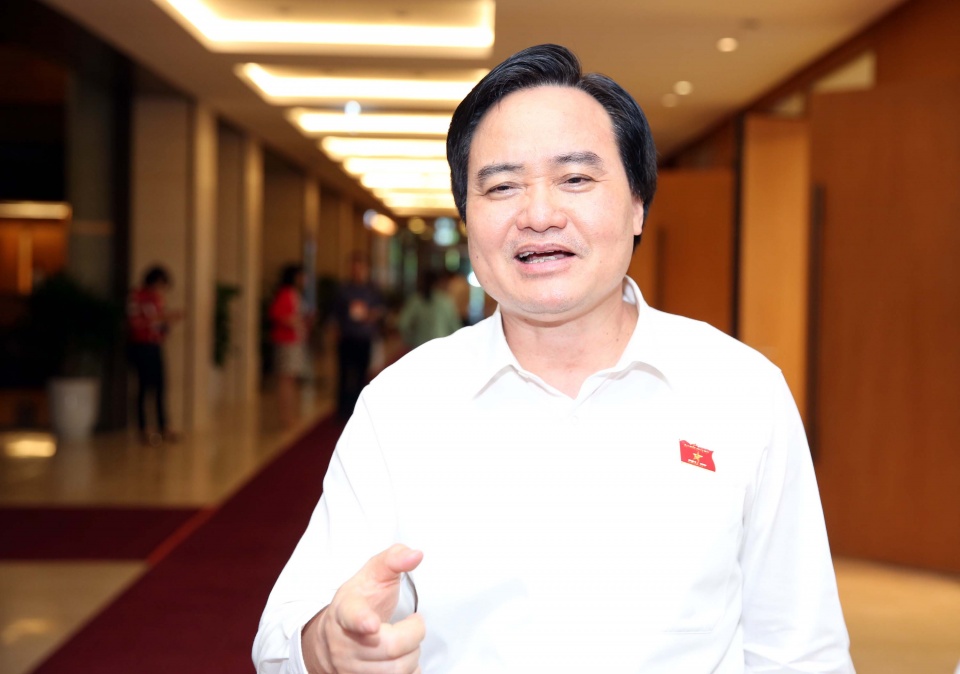 bo truong phung xuan nha ti le giang vien trinh do tien si con thap