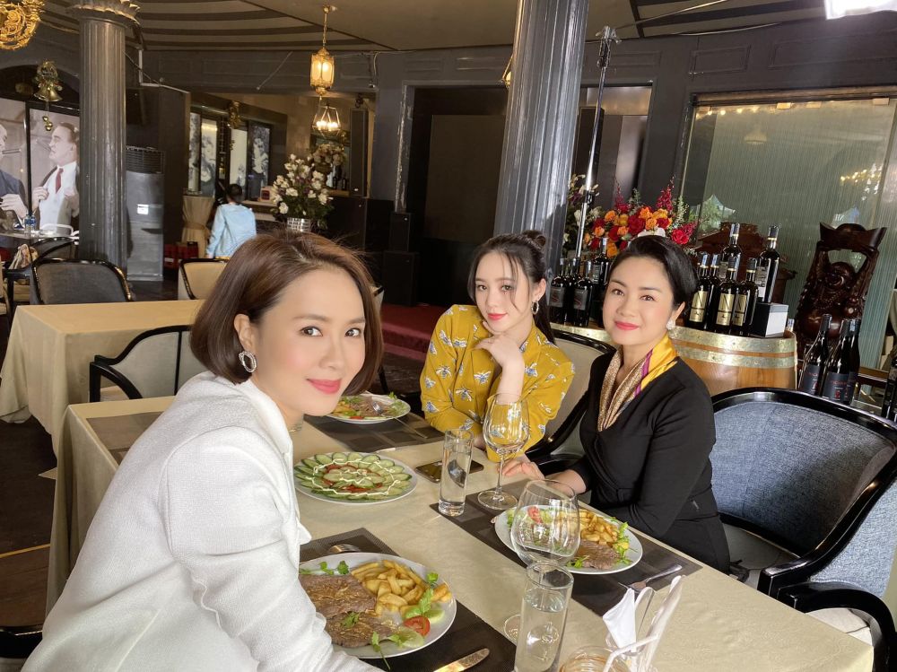 Sao Việt tuần qua: 'Đu trend' ngày ấy - bây giờ, Đàm Vĩnh Hưng 'lột xác' ngoạn mục vẫn không đỉnh bằng Lý Nhã Kỳ