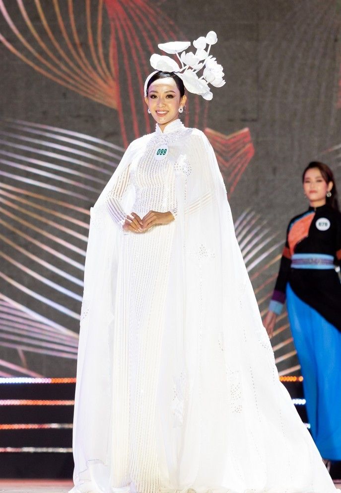 Top 30 Hoa khôi du lịch