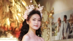 Sát cánh cùng Doãn Hải My tại Hoa hậu Việt Nam 2020, Đoàn Văn Hậu lại phủ sóng bên 'bạn gái tin đồn' ở show diễn
