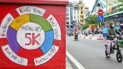 Hà Nội nâng cấp độ dịch nhiều khu vực, một phường chuyển màu đỏ