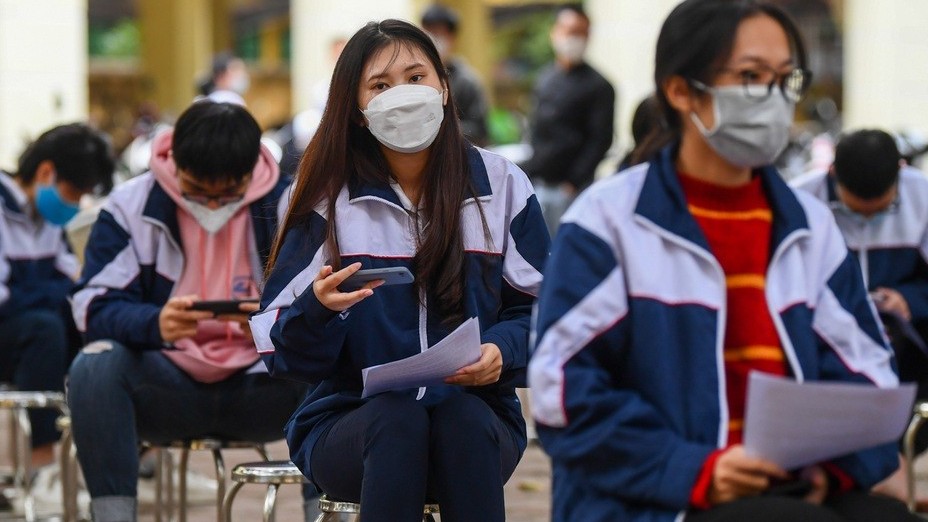 ha noi ngay dau tiem vaccine covid19 cho hoc sinh tu 1217 tuoi