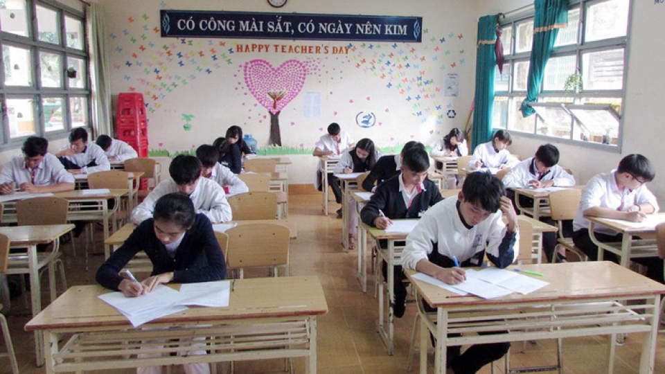 Không "mớm ý" khi ra đề thi mở khong mom y khi ra de thi mo