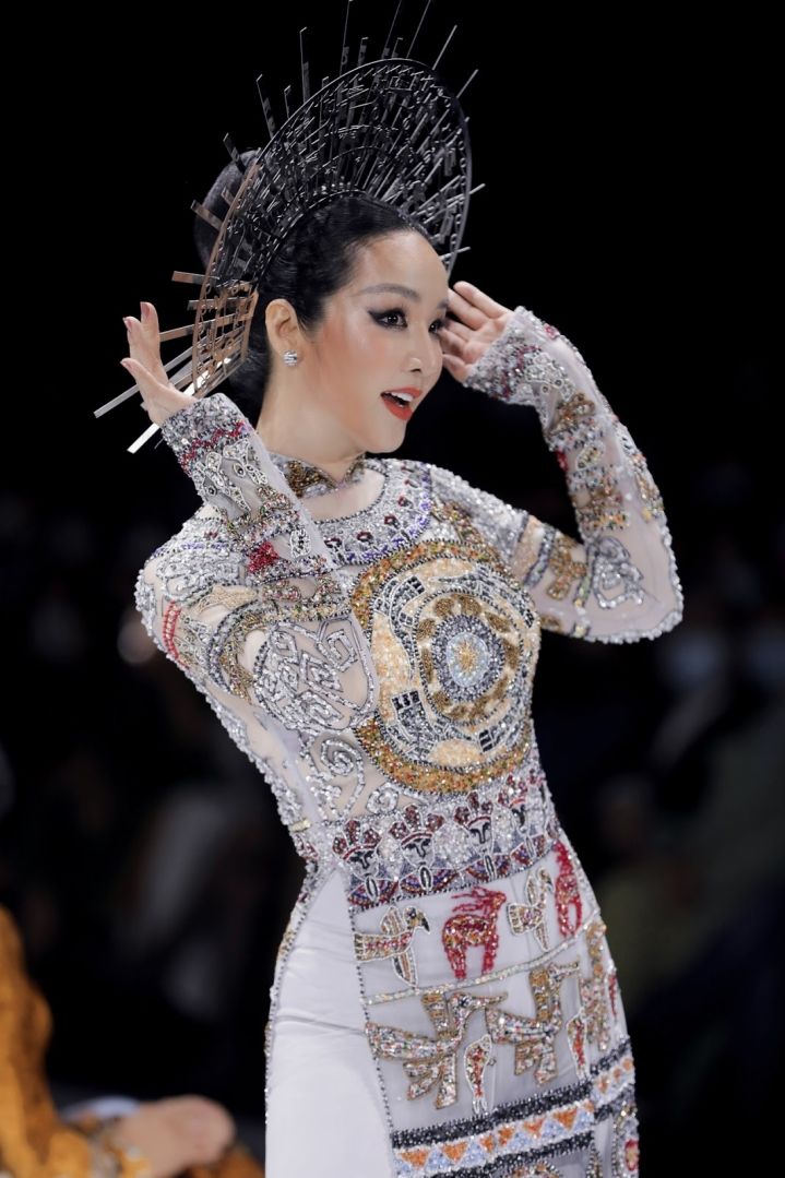 Sao Việt tuần qua: Thanh Thanh Hiền ly hôn Chế Phong, Đám cưới Công Phượng 'chiếm sóng' truyền thông, Hồng Diễm bị 'soi' hình xăm lạ trên lưng