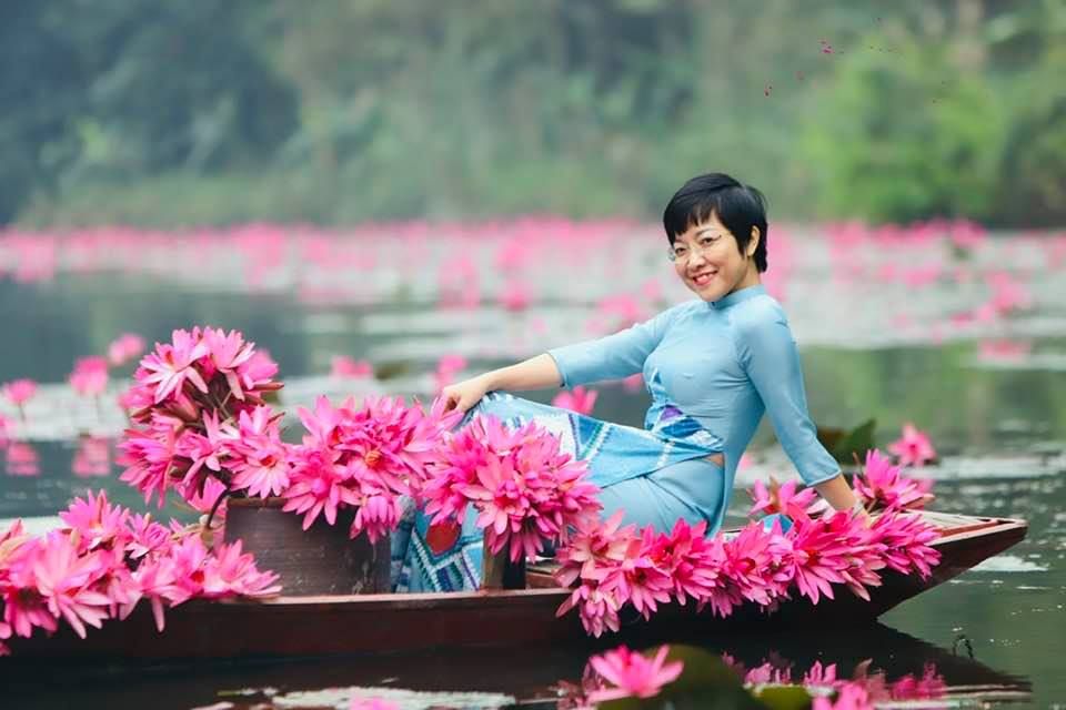 Thanh Thanh Hiền 'đọ sắc' cùng MC Thảo Vân sau ly hôn