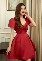 Gạt bỏ lùm xùm tình cảm trong quá khứ, Midu khoe nhan sắc không tuổi