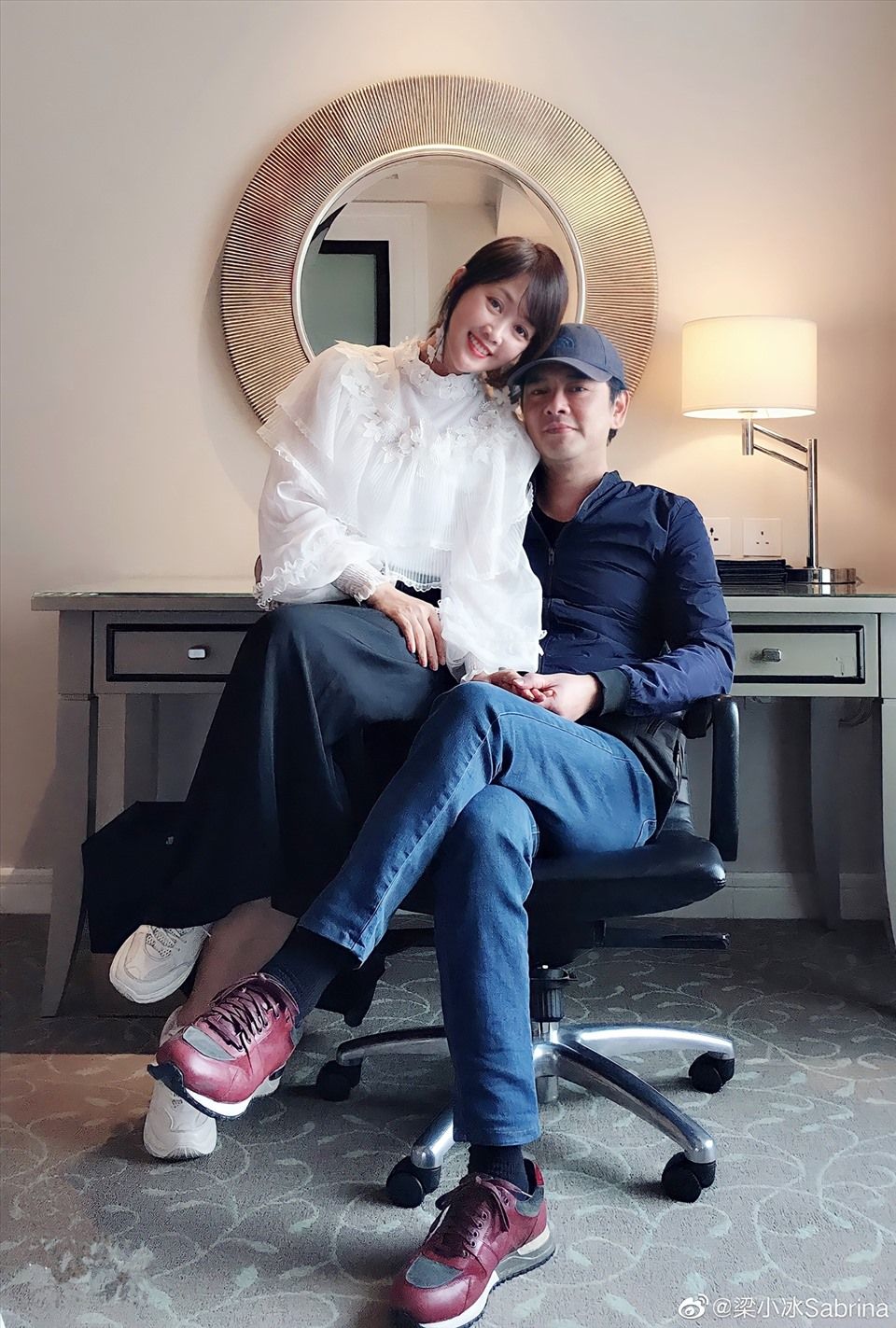 ‘Hoa đán’ Lương Tiểu Băng chật vật mưu sinh tuổi 51 vẫn một mực bênh ông xã