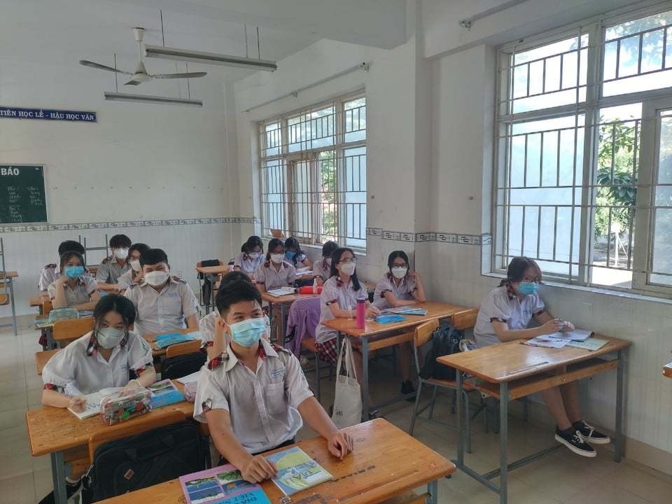 TP. Hồ Chí Minh: 10 vạn học sinh lần đầu đến trường sau 7 tháng
