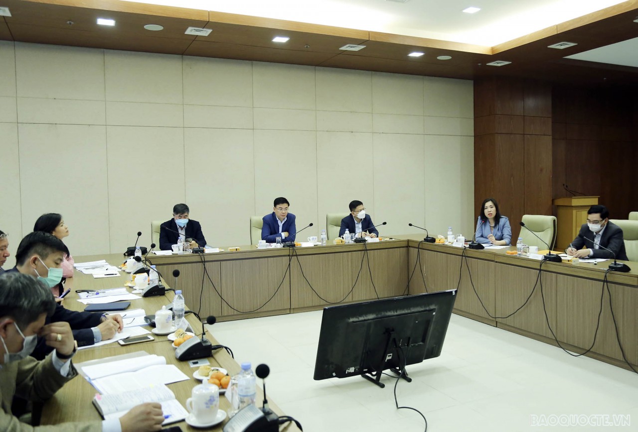 Chiều ngày 24/12/2021 Thứ trưởng Phạm Quang Hiệu phát biểu khai mạc Hội thảo Vai trò xử lý khủng hoảng trong công tác NGKT tại địa bàn Trung Đông - châu phi Chiều ngày 24/12/2021 Thứ trưởng Phạm Quang Hiệu phát biểu khai mạc Hội thảo Vai trò xử lý khủng hoảng trong công tác NGKT tại địa bàn Trung Đông - châu phi