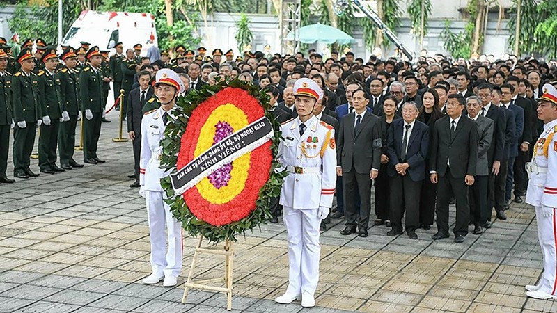 video doan bo ngoai giao vieng tong bi thu nguyen phu trong