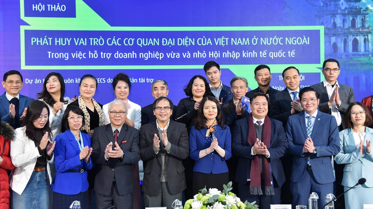 bo ngoai giao co quan dai dien viet nam o nuoc ngoai san sang dong hanh ho tro doanh nghiep vua va nho