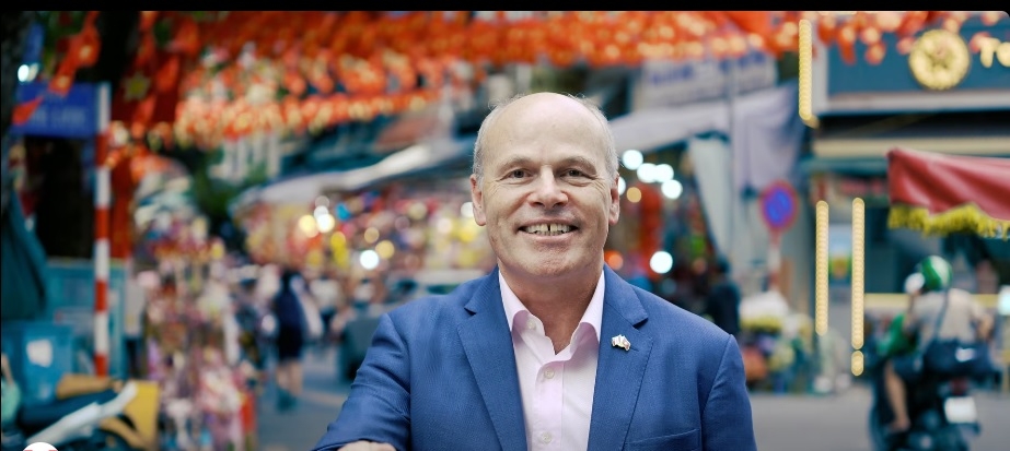 Tân Đại sứ Canada Jim Nickel gửi lời chào Việt Nam