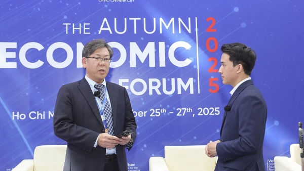 Tổng giám đốc Hitachi Asia trả lời phỏng vấn bên lề Diễn đàn Kinh tế mùa Thu năm 2025