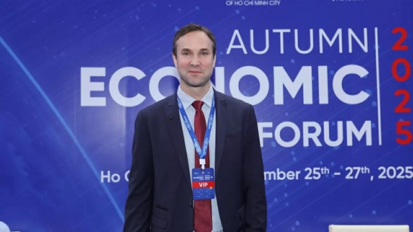 Trưởng đại diện Quỹ Tiền tệ quốc tế (IMF) tại Việt Nam trả lời phỏng vấn bên lề Diễn đàn Kinh tế mùa Thu năm 2025