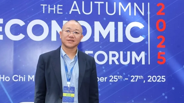 GS. Yuan Feng trả lời phỏng vấn bên lề Diễn đàn Kinh tế mùa Thu năm 2025
